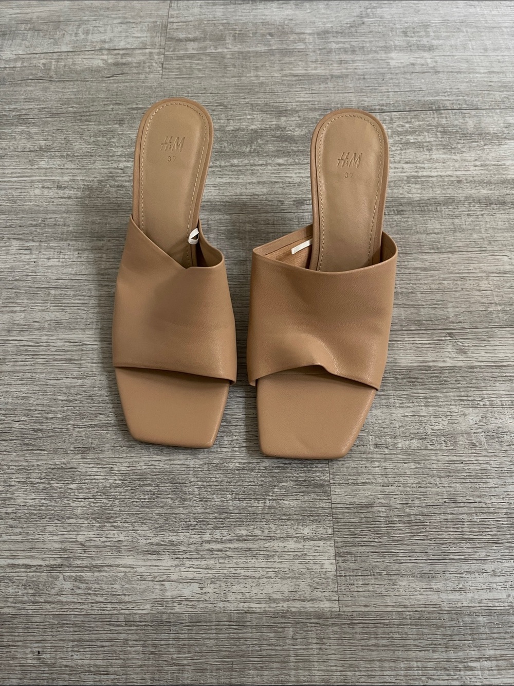 H&M Beige/Tan Square-Toe Slip-On Mules